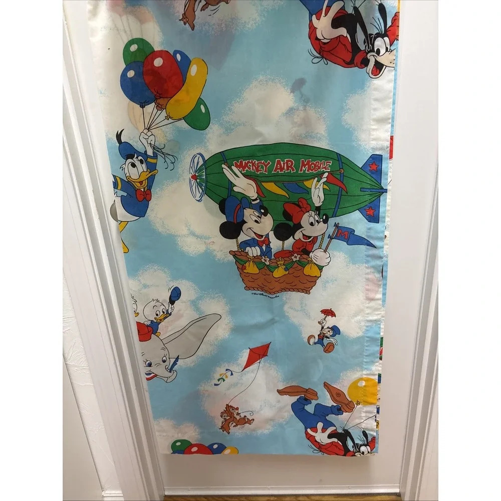 Vtg Disney Mickey Mouse Hot‎ Air Balloon Minnie Dumbo Goofy Ducks Curtain